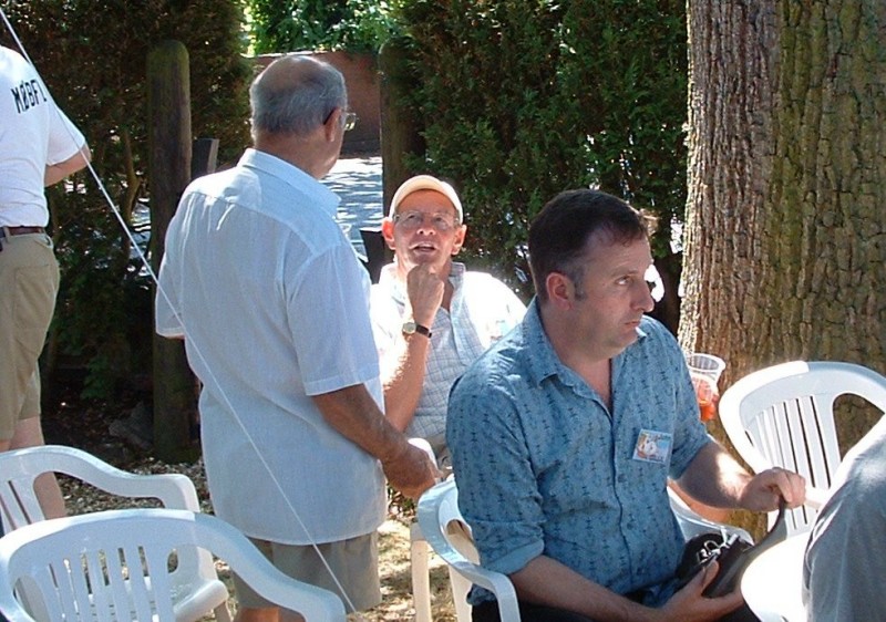 ../Images/John-G0JJL in the foreground.jpg